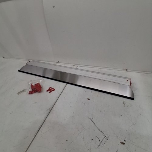 LEVEL5 32" STAINLESS STEEL DRYWALL SKIMMING BLADE / FINISHING KNIFE (MODEL: 4-932) image 2