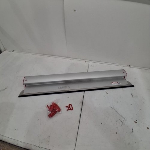 LEVEL5 32" STAINLESS STEEL DRYWALL SKIMMING BLADE / FINISHING KNIFE (MODEL: 4-932) image 4