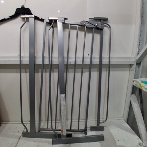REGALO EXTRA TALL BABY GATE EXPANDS 29”-36.5” -SILVER(MODEL:1166PDS) image 2
