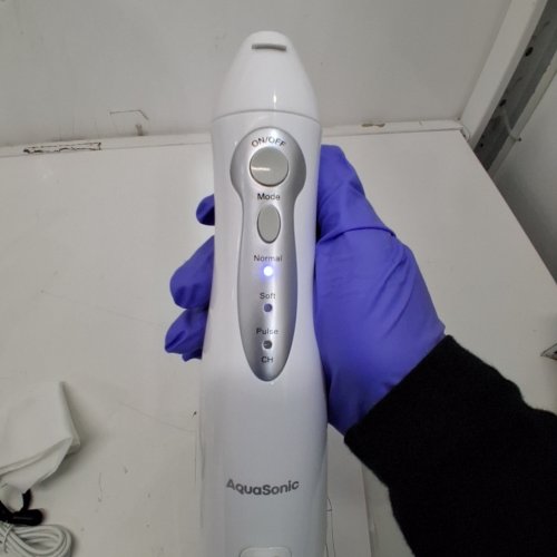 AQUASONIC AQUA FLOSSER CORDLESS RECHARGEABLE WATER FLOSSER - WHITE (MODEL: AS-FLOS) image 2