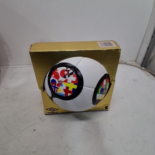 UMBRO WORLD CUP SOCCER BALL - SIZE 5 (MODEL: 1985168) image 2