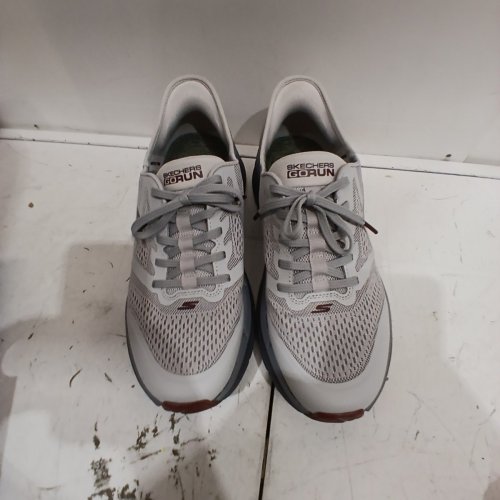 MEN'S SKECHERS RUNNING SHOES - 9.5 - GREY - (STYLE: 220526) image 2
