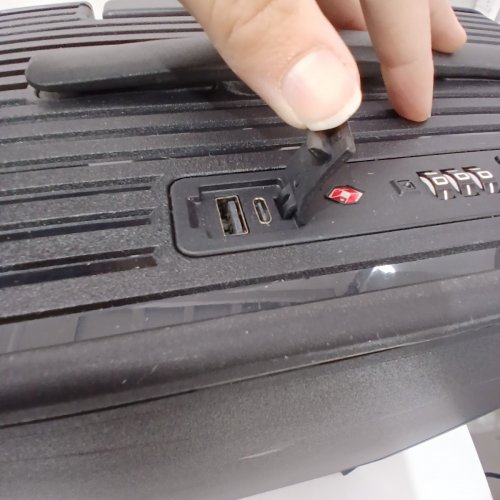 HARDSIDE ROLLING SUITCASE WITH TSA LOCK - 20" - BLACK image 4