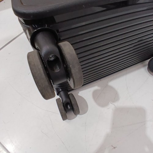 HARDSIDE ROLLING SUITCASE WITH TSA LOCK - 20" - BLACK image 7