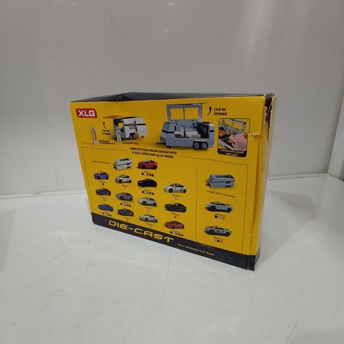 XLG DIE-CAST TESLA CYBERTRUCK TRAILER WITH LIGHTS AND MUSIC - 12:32 SCALE - SILVER image 3