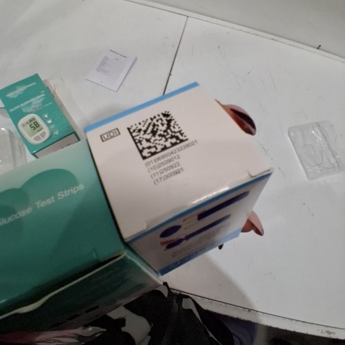 102PC BLOOD GLUCOSE METER KIT WITH TEST STRIPS AND LANCETS image 5