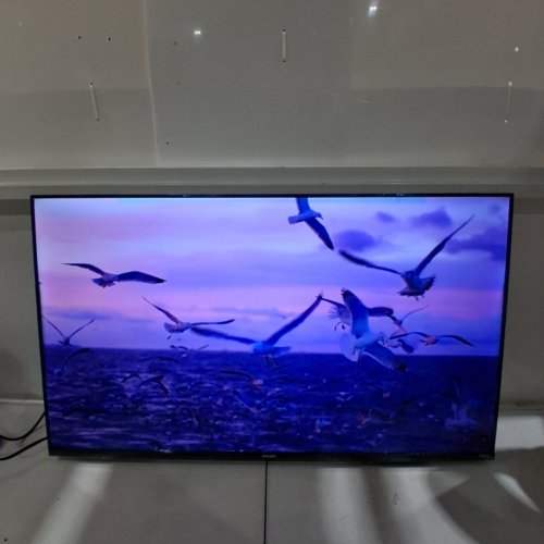 PHILIPS 7676 SERIES QLED FULLHD 1080P ROKU TV - 43" - BLACK - (MODEL: 43PQF7676/F6) image 9