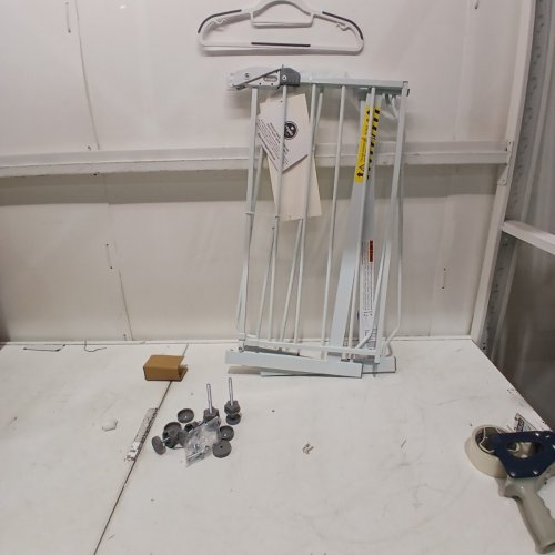 REGALO EASY STEP SAFETY GATE - 29"- 38.5" - WHITE (MODEL: 1160-DS) image 2