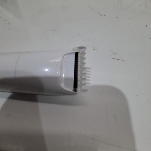 GILLETTE VENUS GENTLE ELECTRIC TRIMMER FOR BIKINI TRIM - WHITE image 4