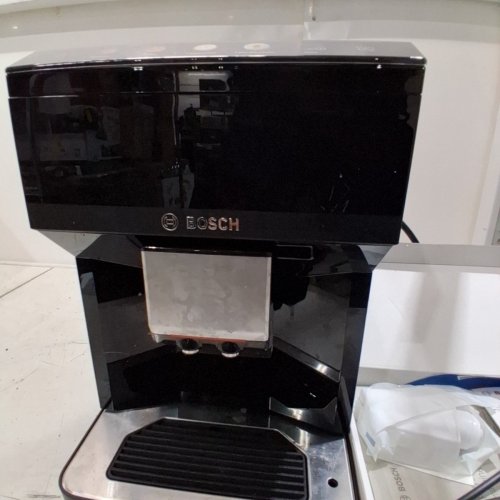 BOSCH 500 SERIES FULLY AUTOMATIC ESPRESSO MACHINE WITH WHOLE BEAN COMPARTMENTS AND GROUND COFFEE CHUTE - TFT DISPLAY AND TOUCH CONTROL PANEL - EXTERNAL MILK SYSTEM - 9 BEVERAGE OPTIONS - BLACK (MODEL: TPU40109) image 4