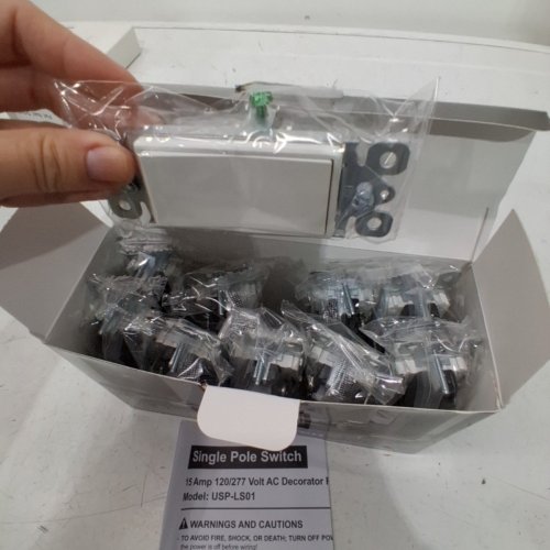 10PK BESTTEN SINGLE POLE DECORATOR WALL LIGHT SWITCH - 15A - 120/277V - WHITE image 2