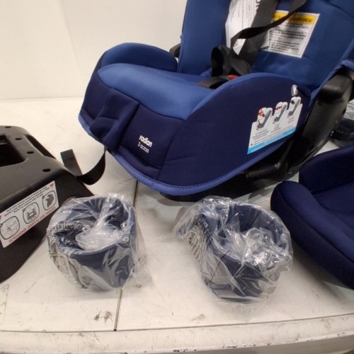 DIONO RADIAN 3R ALL-IN-ONE CONVERTIBLE REAR/FORWARD FACING CAR SEAT - UP TO 10 YEARS - 119 LBS MAX - BLUE SURGE (MODEL: 50641-NA-01) image 6