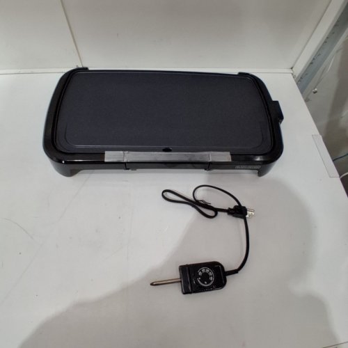 BLACK+DECKER FAMILY SIZED CORDED ELECTRIC GRIDDLE - 20" X 11" - BLACK (MODEL: GD2011BC) image 3
