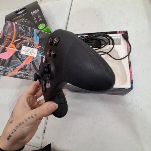FUSION PRO 2 WIRED CONTROLLER FOR XBOX ONE - BLACK image 4