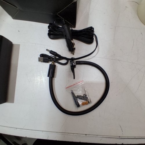 QKMPOM TIRE INFLATOR PORTABLE AIR COMPRESSOR - 180PSI -12V - BLACK/ORANGE (MODEL: L206) image 3