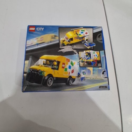 276PC LEGO CITY THE LEGO VAN - AGES 6+ - ASSORTED COLOURS (MODEL : 60500) image 3