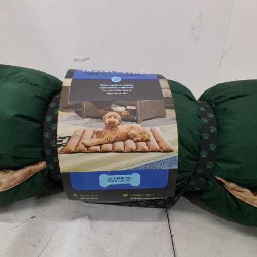 BRENT WOOF REVERSIBLE TRAVEL COOLING PET MAT - 26" X 43" - GREEN / KHAKI (MODEL: 1935076) image 2