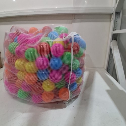 400PK AMAZON BASICS BPA FREE PLASTIC BALL PIT BALLS - 2.3" BALLS - 6 MULTICOLORS (MODEL: 76188) image 2