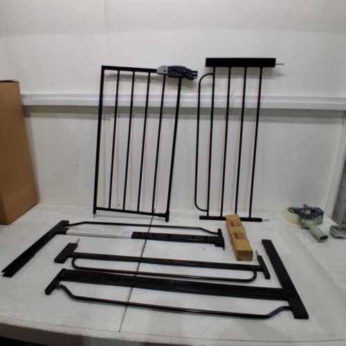 REGALO EASY STEP EXTRA WIDE SAFETY GATE - 29-49" X 30" - BLACK (MODEL: 1164 EB DS) image 2