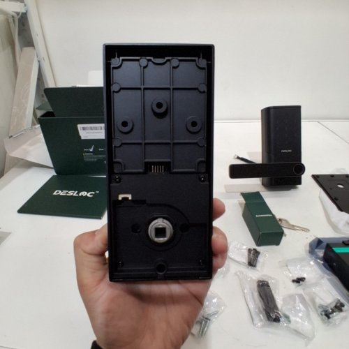DESLOC FINGERPRINT SMART DOOR LOCK WITH HANDLE - 16-MONTH BATTERY - BLACK (MODEL: K221) image 10