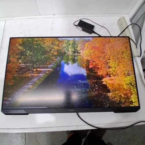 SAMSUNG 32" FHD ODYSSEY G3 GAMING MONITOR WITH ERGONOMIC STAND, AMD FREESYNC™, EYE SAVER MODE, BLACK EQUALIZER - 1080P -180HZ - 1MS - BLACK (MODEL: S32DG302EN) image 3