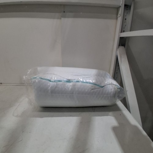 MARTHA STEWART MEMORY FOAM COOLING PILLOW - QUEEN (18" X 28") (MODEL: 1392500) image 2