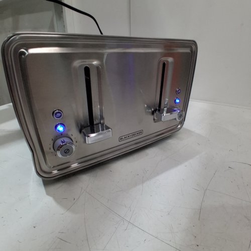 BLACK + DECKER 4-SLICE EXTRA WIDE TOASTER - STAINLESS STEEL - (TR4900SSD) image 2