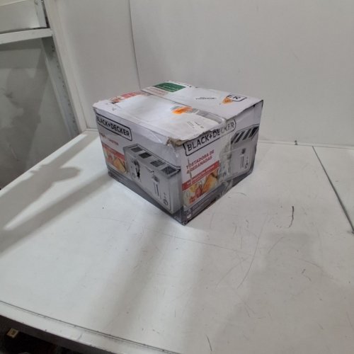 BLACK + DECKER 4-SLICE EXTRA WIDE TOASTER - STAINLESS STEEL - (TR4900SSD) image 6
