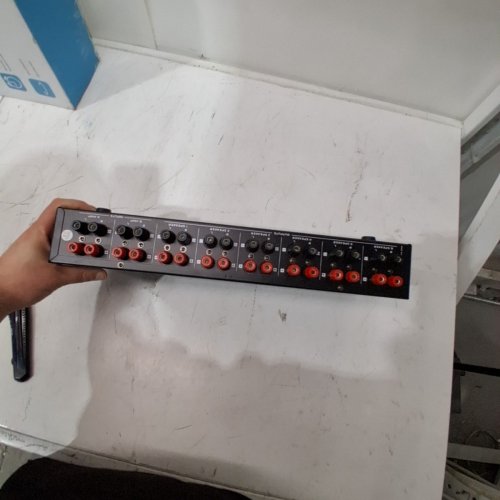 PYLE 6 CHANNEL SPEAKER SELECTOR SWITCH - MULTI ZONE A B SPEAKER DISTRIBUTION CONTROLLER BOX WITH INDEPENDENT AUDIO SOURCE VOLUME CONTROL (MODEL: PSLSW6) image 4