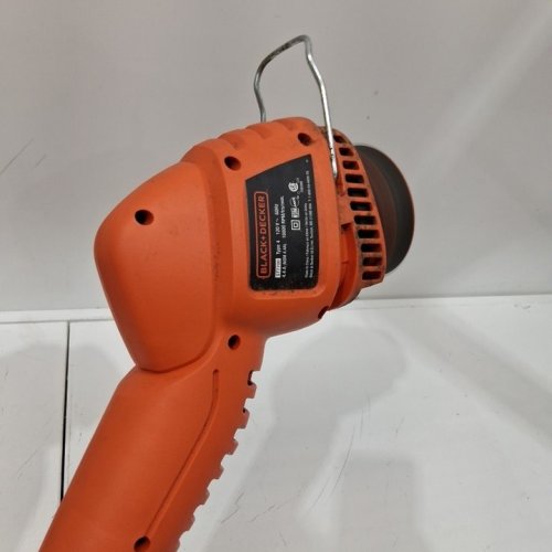 BLACK + DECKER CORDED ELECTRIC STRING TRIMMER - 13" PATH / 4.4AMP - ORANGE/BLACK (MODEL: ST7700) image 3
