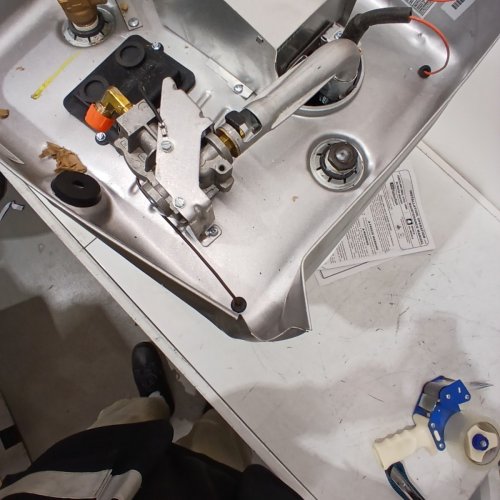 SUBURBAN DIRECT SPARK IGNITION GAS POWERED RV WATER HEATER - 12000BTU, 10GAL TANK - STAINLESS STEEL (MODEL: SW10D) image 3