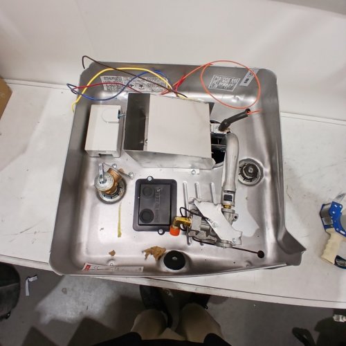 SUBURBAN DIRECT SPARK IGNITION GAS POWERED RV WATER HEATER - 12000BTU, 10GAL TANK - STAINLESS STEEL (MODEL: SW10D) image 4