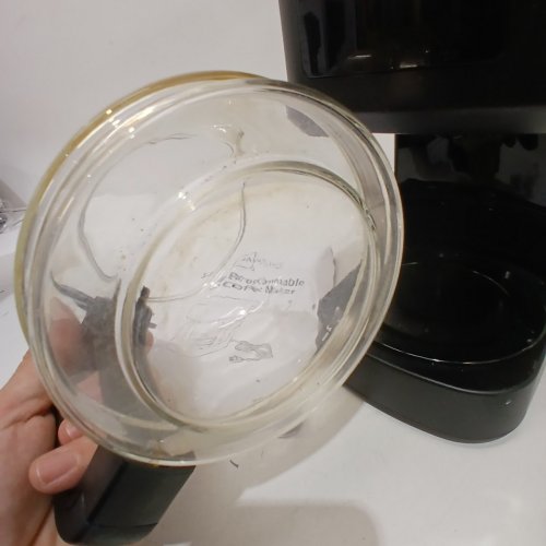 MAINSTAYS PROGRAMMABLE DRIP COFFEE MAKER - 5 CUP, 120 V, 650W - BLACK (MODEL: MS-202528) image 4