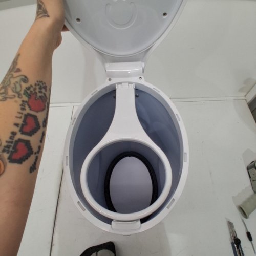 UBBI STAINLESS STEEL ODOUR LOCKING DIAPER PAIL - 13 GAL - 8.5” X 17.75” X 10” - WHITE image 4