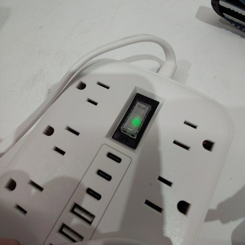 OKLEEIC SURGE PROTECTED POWER STRIP WITH USB-A AND USB-C PORTS - 5FT - WHITE (MODEL: 804) image 2