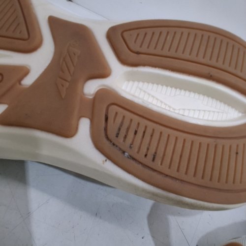 MEN'S AVIA ATHLETIC SHOES - 11 - WHITE, TAN AND NAVY (MODEL: PR4790) image 4