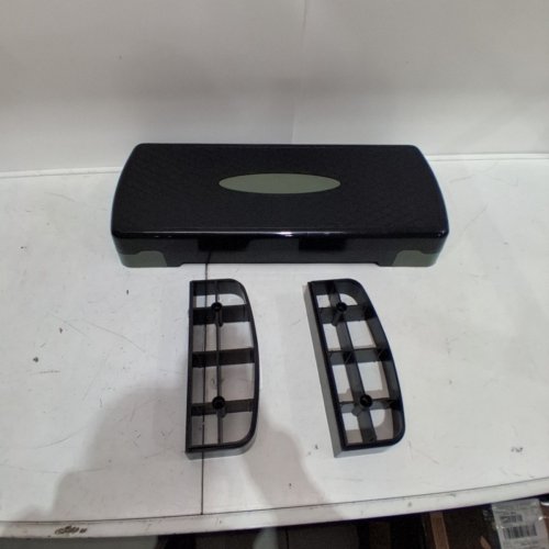 AMAZON BASICS AEROBIC EXERCISE STEP PLATFORM - BLACK\GREY image 2