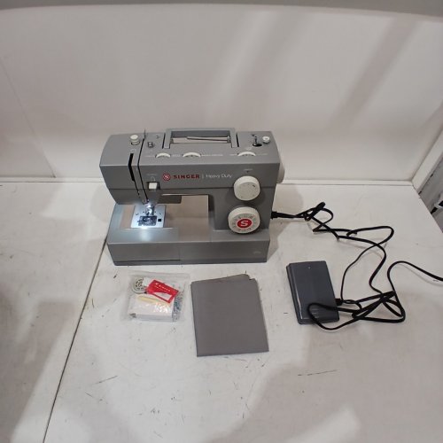 SINGER HEAVY DUTY SEWING MACHINE - GREY (MODEL: 4452) image 3