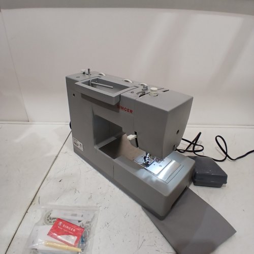 SINGER HEAVY DUTY SEWING MACHINE - GREY (MODEL: 4452) image 8