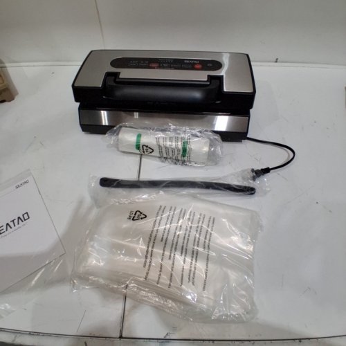 SEATAO 12-IN-1 VACUUM SEALER MACHINE WITH EASY-LOCK HANDLE, BUILT-IN CUTTER AND REMOVABLE DRIP TRAY - 80KPA - SILVER/BLACK - (MODEL:VH5156) image 3