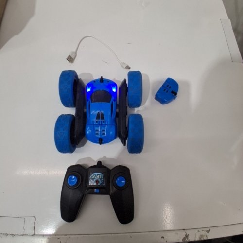 QUNREDA REMOTE CONTROL DOUBLE SIDED STUNT CAR - BLUE image 3