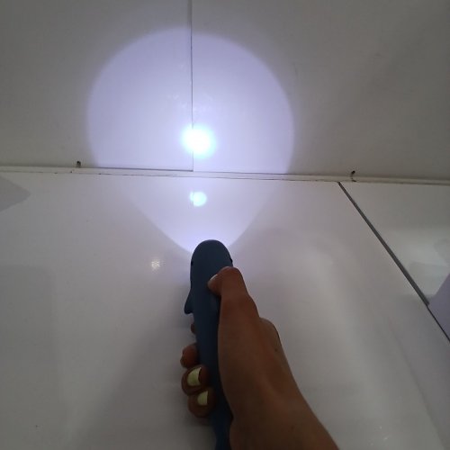 KIDS SILICONE SHARK FLASHLIGHT, 12HR BATTERY - BLUE image 3