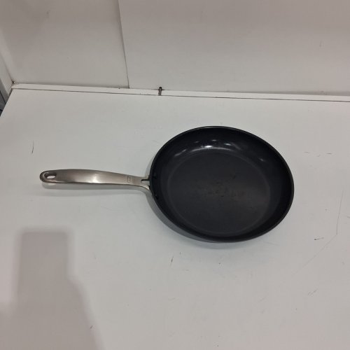 OXO GOOD GRIPS FRYING PAN SKILLET - DISHWASHER SAFE - 10" - BLACK (MODEL: 8258) image 3