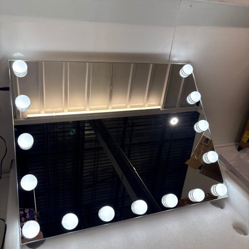 VANITY MIRROR WITH TOUCH SCREEN LIGHTS HOLLYWOOD VANITY MIRROR - 22" - WHITE image 2
