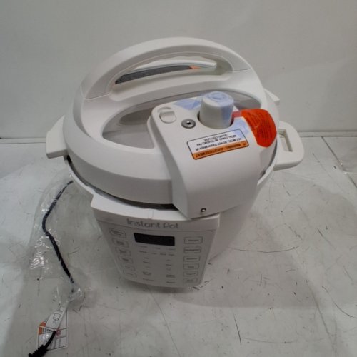INSTANT POT RIO 7-IN-1 ELECTRIC MULTI-COOKER - 6QT - WHITE (MODEL: DUPC601BK) image 3
