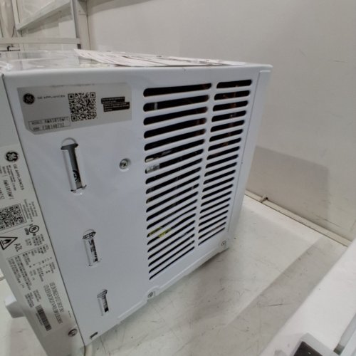GE ADJUSTABLE THERMOSTAT SMALL ROOM MECHANICAL WINDOW AIR CONDITIONER - 150 SQ FT. - 5000 BTU - WHITE (MODEL: AWAS05BWF) image 5