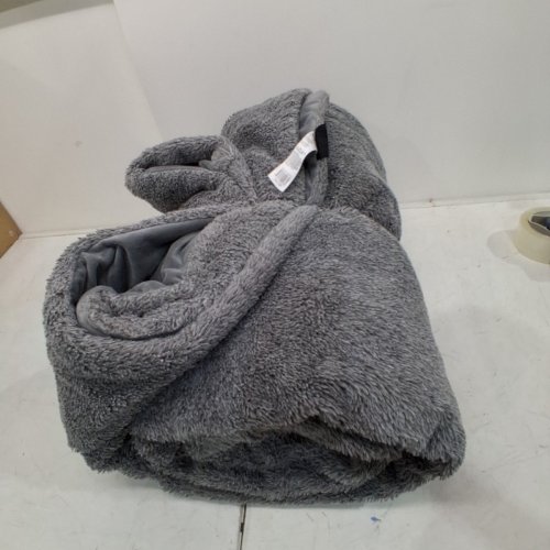 MON CHATEAU LUXE MELANGE FAUX FUR THROW BLANKET - QUEEN (98" X 92") - DARK GREY -(MODEL: 1805271) image 2