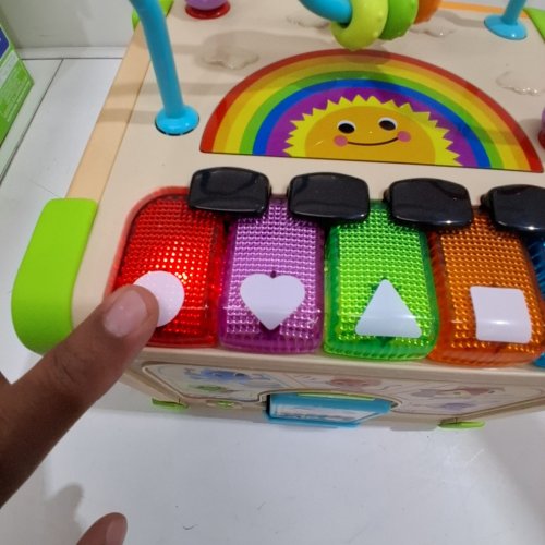 KID'S LEAPFROG TOUCH & LEARN WOODEN ACTIVITY CUBE (MODEL: ‎80-617100) image 2