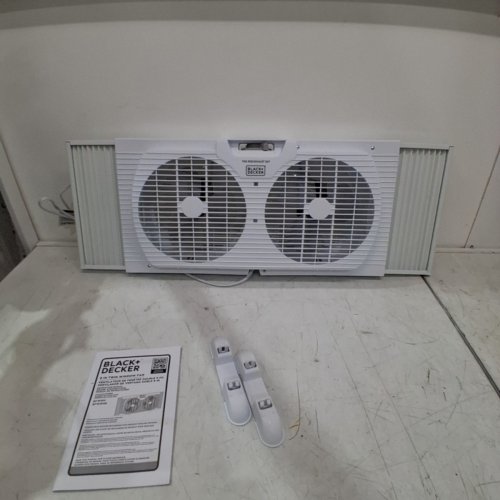 BLACK+DECKER DUAL WINDOW FAN FOR WINDOW SCREEN WITH 2 SPEED SETTINGS, TWIN WINDOW FAN WITH MECHANICAL CONTROLS AND REMOVABLE LEGS, HORIZONTAL COOLING FAN FOR WINDOW - 9" - WHITE (MODEL: BFW9M) image 3