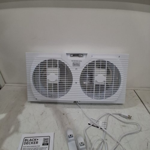 BLACK+DECKER DUAL WINDOW FAN FOR WINDOW SCREEN WITH 2 SPEED SETTINGS, TWIN WINDOW FAN WITH MECHANICAL CONTROLS AND REMOVABLE LEGS, HORIZONTAL COOLING FAN FOR WINDOW - 9" - WHITE (MODEL: BFW9M) image 4